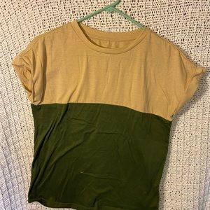 Hardly worn summer tee